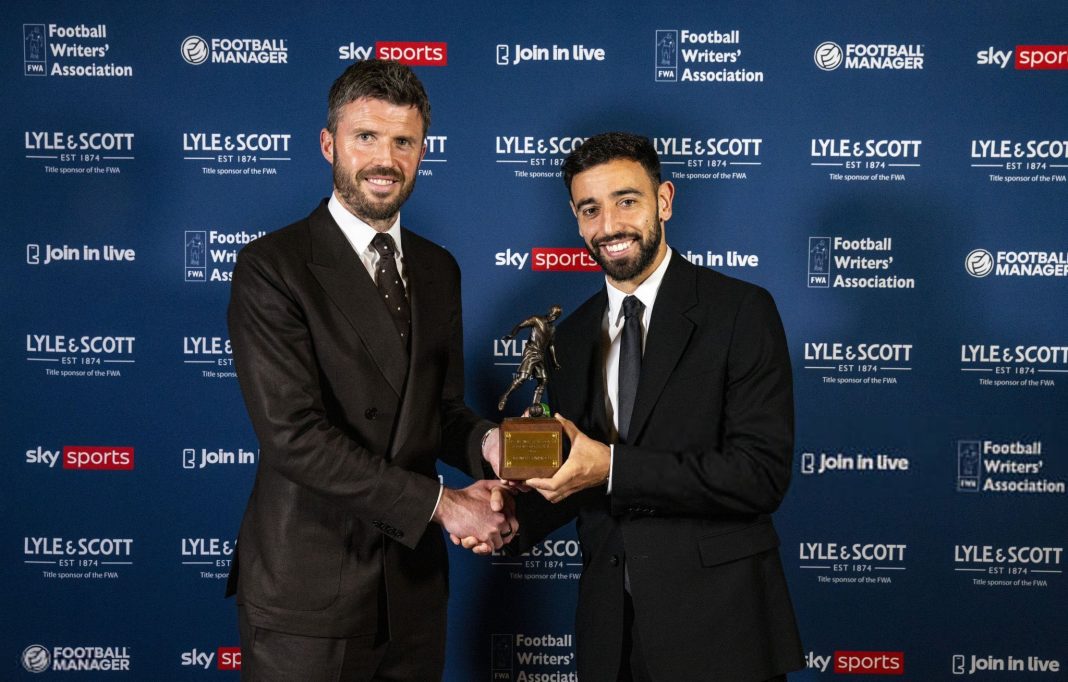 bruno fernandez wins footballer of the season award